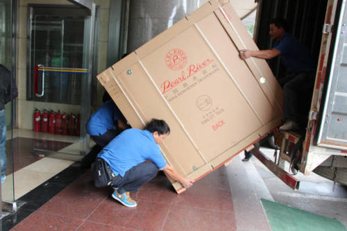 革吉钢琴贵重工艺品无忧运